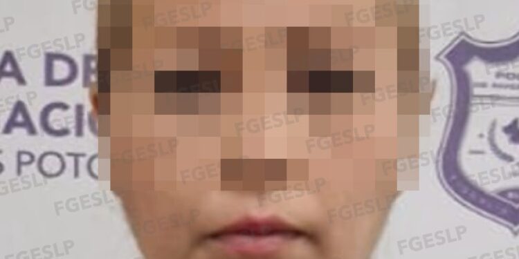 *POLICÍA DE INVESTIGACIÓN DETIENE A SEÑALADA POR PRESUNTO ROBO DE APROXIMADAMENTE DOS MILLONES DE PESOS*