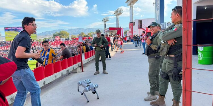 PERROS ROBOT SE SUMAN A LAS LABORES DE VIGILANCIA Y PREVENCIÓN