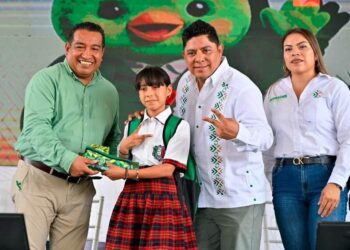 FELIZ Y EXITOSO REGRESO A CLASES: GOBERNADOR RICARDO GALLARDO