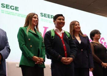 MÁS DE MEDIO MILLÓN DE ESTUDIANTES REGRESAN A LAS AULAS EN SAN LUIS POTOSÍ