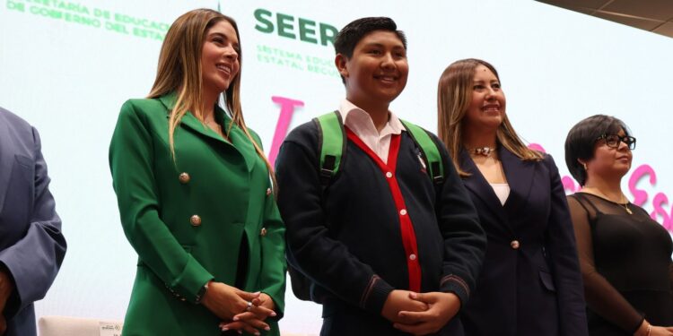 MÁS DE MEDIO MILLÓN DE ESTUDIANTES REGRESAN A LAS AULAS EN SAN LUIS POTOSÍ