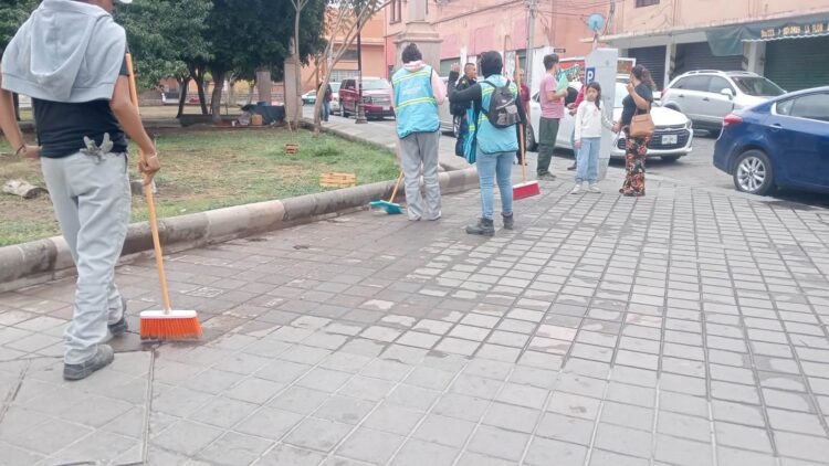 Gobierno de la Capital refuerza limpieza en la Plaza del Mariachi y zona de los Huaracheros