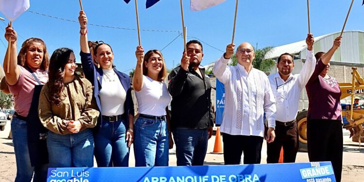 Enrique Galindo Arranca pavimentación de Pánfilo Natera, importante obra que conecta SLP Capital y Mezquitic