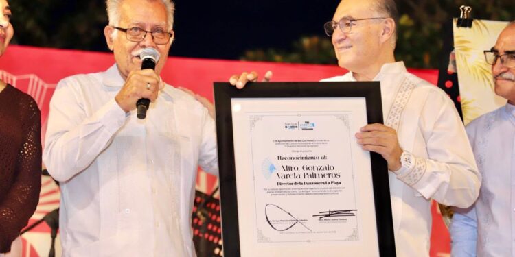 Espectacular inicio de la IV Muestra Nacional de Danzón, Enrique Galindo encabeza inauguración