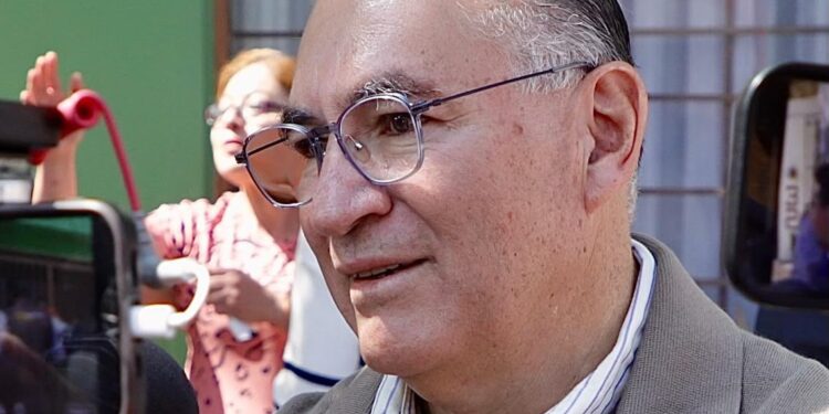 Gobierno de la Capital prioriza obras de pavimentación y alumbrado en escuelas: Enrique Galindo