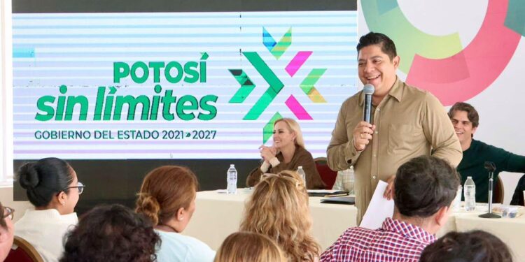 RICARDO GALLARDO AMPLÍA SEGURIDAD ALIMENTARIA A 46 MIL FAMILIAS MÁS EN LA CAPITAL