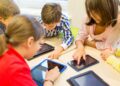 EL GOBERNADOR RICARDO GALLARDO DA PASO FIRME PARA REGULAR CELULARES Y PANTALLAS EN LAS ESCUELAS