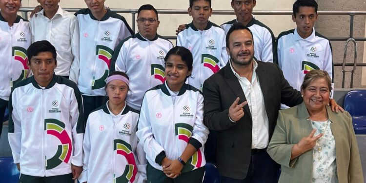 INPODE ABANDERA A DELEGACIÓN POTOSINA QUE COMPETIRÁ EN LA PARALIMPIADA NACIONAL CONADE 2026