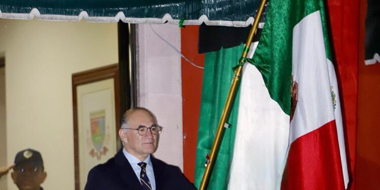 Enrique Galindo encabeza Grito de Independencia y llama a defender las libertades para transformar a México y San Luis Potosí