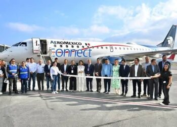EL GOBERNADOR RICARDO GALLARDO LLEVA A SAN LUIS POTOSÍ A MAYOR CONECTIVIDAD AÉREA