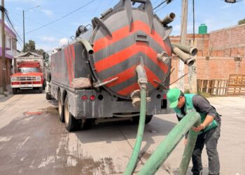 CEA LIMPIA 6.6 KILÓMETROS DE DRENAJE PARA REDUCIR RIESGOS DURANTE LAS LLUVIAS