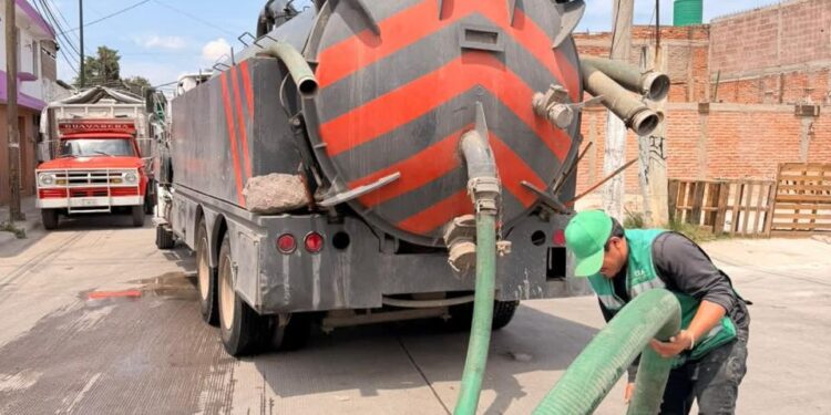 CEA LIMPIA 6.6 KILÓMETROS DE DRENAJE PARA REDUCIR RIESGOS DURANTE LAS LLUVIAS