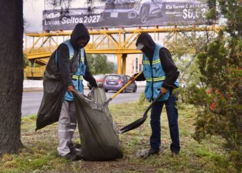 Gobierno de la Capital continúa con las labores de mantenimiento a la Avenida Salvador Nava