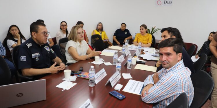 Acciones municipales en seguridad y servicios favorecen a las mujeres