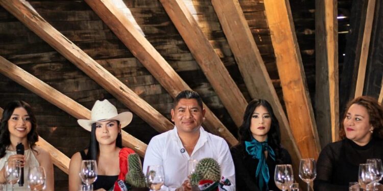 VILLA DE REYES PROMUEVE SU RUTA VITIVINÍCOLA A TRAVÉS DEL CERTAMEN DE REINA DE FIESTAS PATRIAS