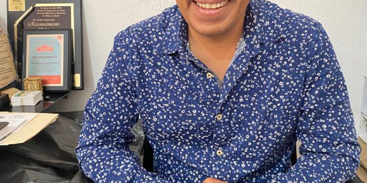LA REGULACIÓN DE CELULARES EN ESCUELAS DEBE PRIORIZAR SU USO RESPONSABLE