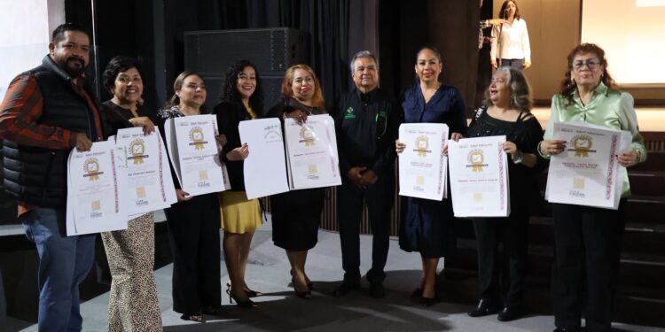 105 ESCUELAS DEL SEER RECIBEN CERTIFICACIÓN COMO PROMOTORAS DE SALUD