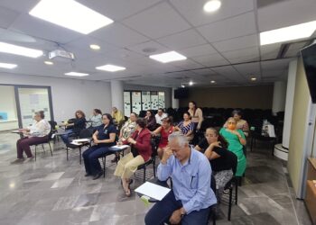 OFICIALIA MAYOR CAPACITA A SERVIDORES PÚBLICOS PARA MEJORAR LA ATENCIÓN CIUDADANA