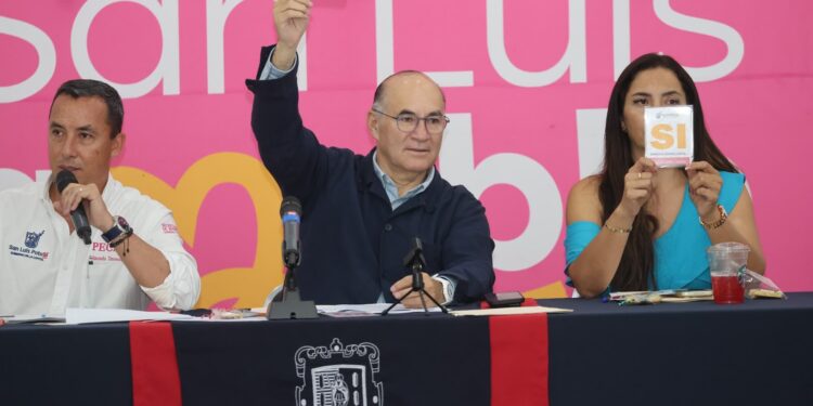 Consejo de Desarrollo da voto de confianza a Enrique Galindo para obras de gran impacto