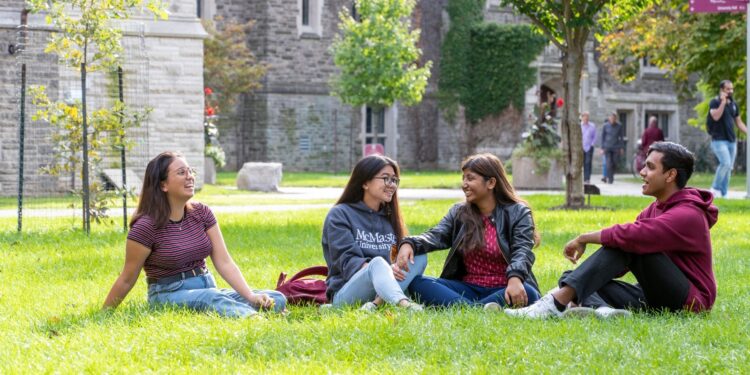 ESTUDIANTES POTOSINOS PODRÁN REALIZAR ESTANCIA DE INVESTIGACIÓN EN CANADÁ
