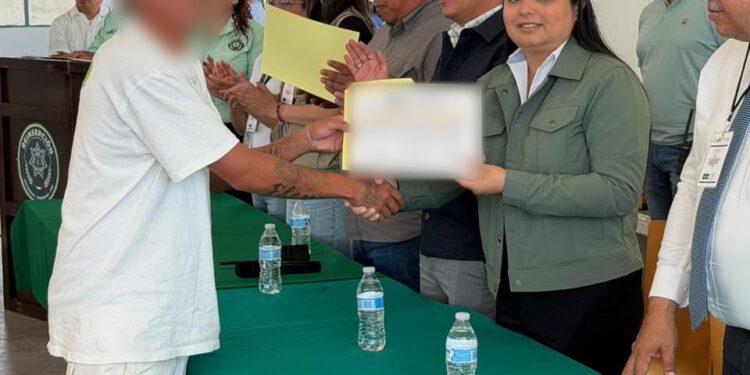 CON APOYO ESTATAL PERSONAS PRIVADAS DE LA LIBERTAD CONCLUYEN PROCESO DE PREVENCIÓN DE ADICCIONES