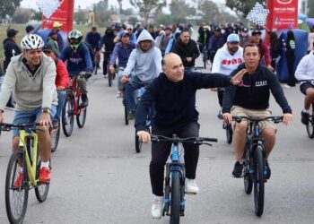 Enrique Galindo entrega más de 400 bicicletas y activa Cultura en tu Colonia